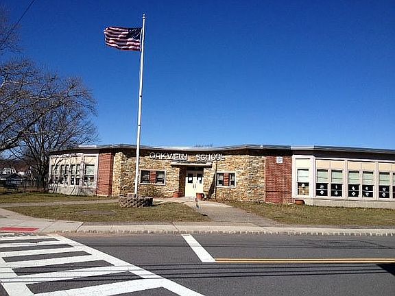 Oak View School