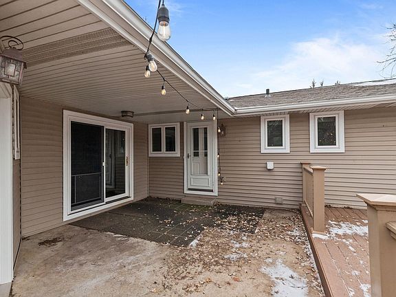 4th image of 3225 N Abendroth St