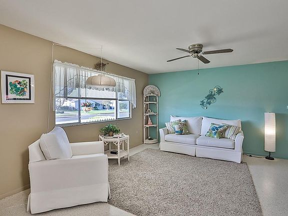 4th image of 711 Indian Wells Ave