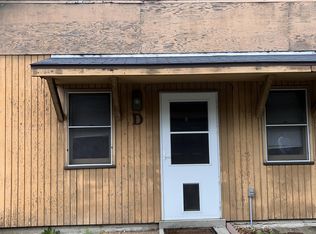 23180 2nd St #D, Elkhart, IN 46514