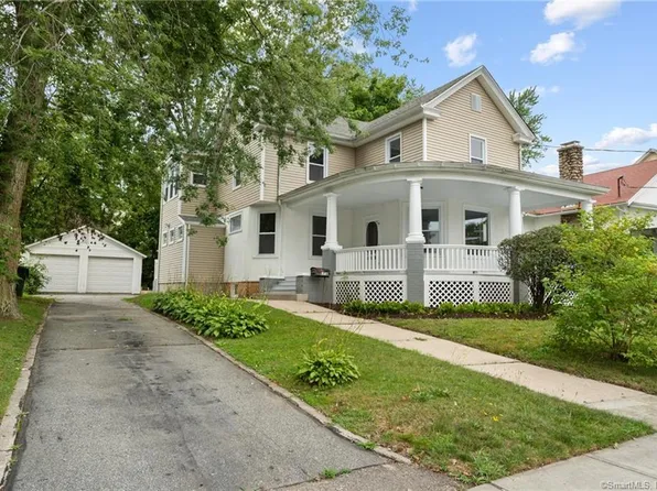 327 Montauk Avenue, New London, CT 06320
