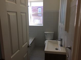 2001 Mercy St FLOOR 2, Philadelphia, PA 19145