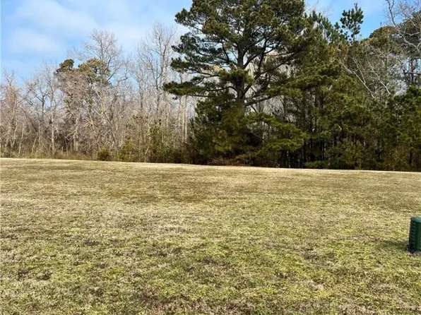 29 Bridgeton Dr #31, Cape Charles, VA 23310