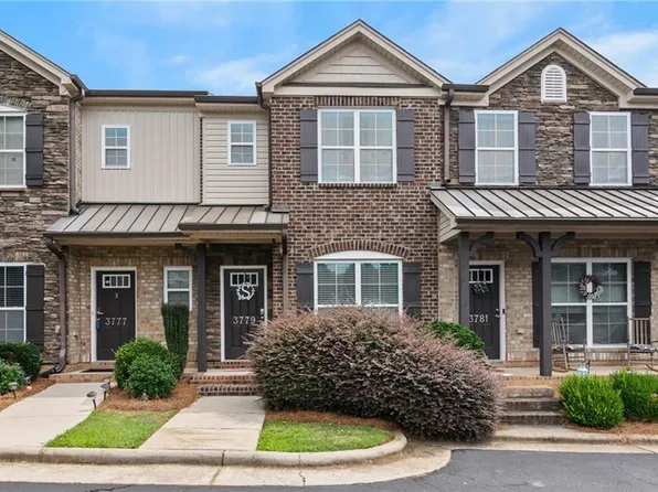 3779 Shadow Ridge Dr, High Point, NC 27265