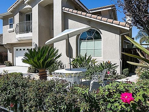 3rd image of 685 Casita Ln