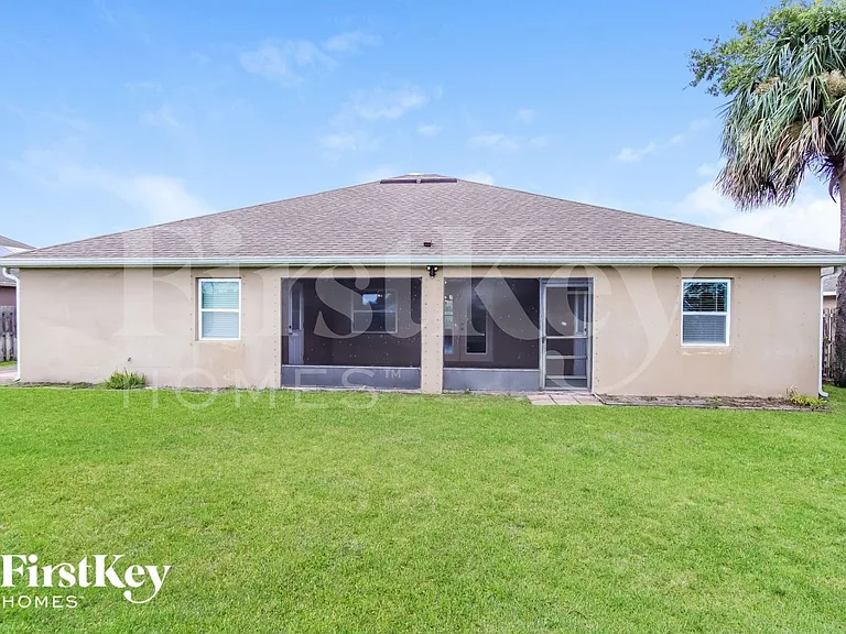 1932 Gloria Cir NE — Photo 14