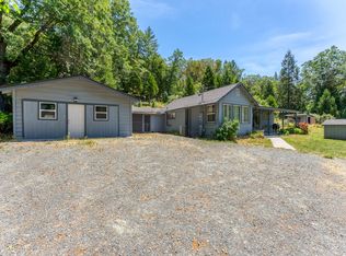 5100 N River Rd, Gold Hill, OR 97525