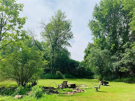4th image of 7125 Dejohn Dr