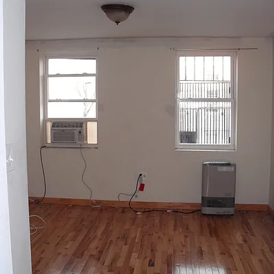 Rented by Nooklyn NYC LLC | media 19