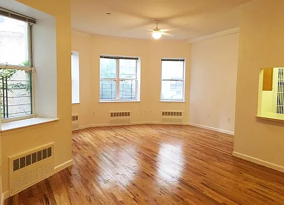 Rented by Warburg | media 22