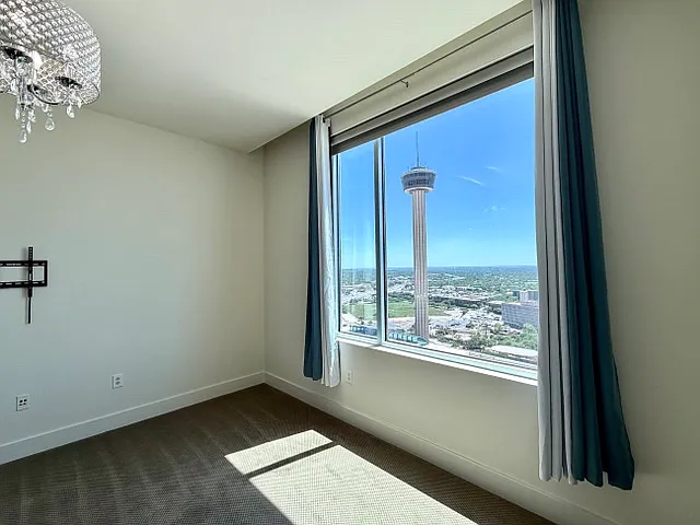 610 E Market St #2601 — Photo 13