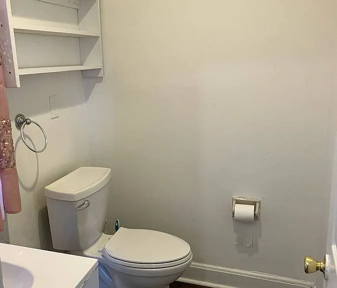 738 Port Monmouth Rd — Photo 6