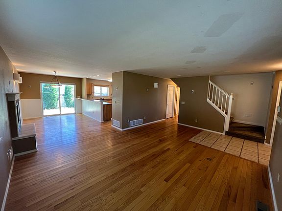 5th image of 2623 Daisy Dr