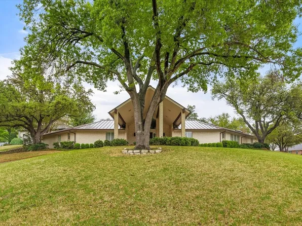 4433 Dunwick Ln, Fort Worth, TX 76109