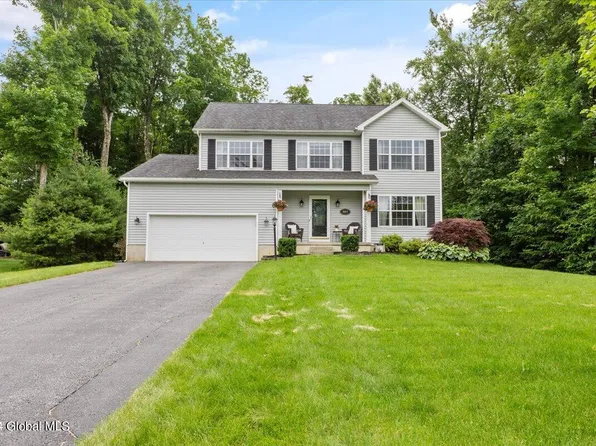 927 Mac Arthur Drive, Ballston Spa, NY 12020