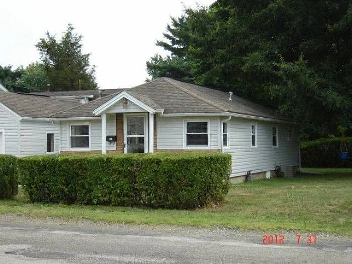 863 Garfield Ave photo 1