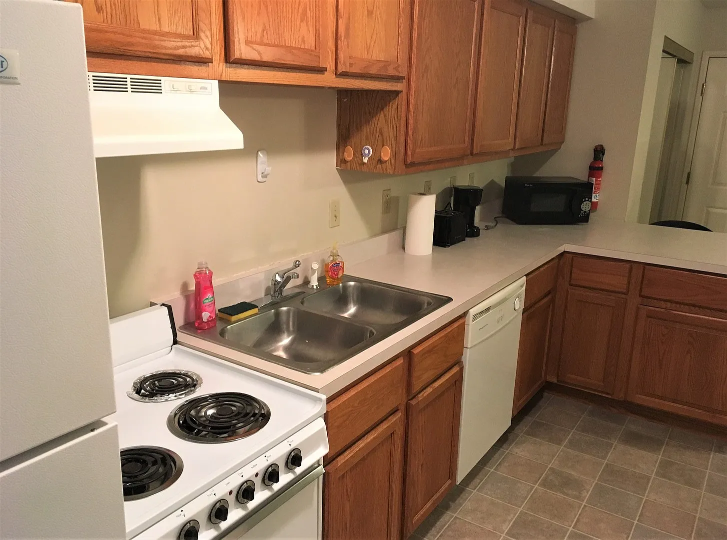 209 W Griggs St - 102 — Photo 3