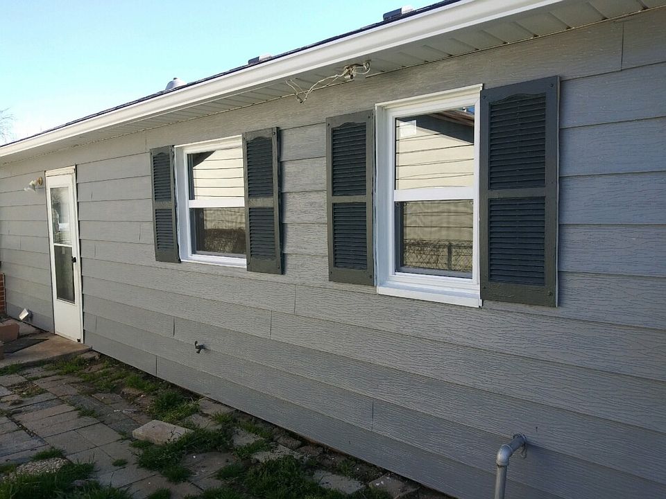 2nd image of 5701 S Shartel Ave