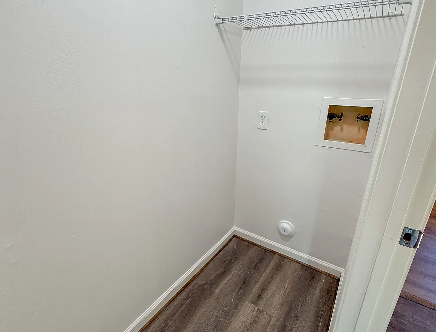 2 bed, 900 sqft, $1,000 — Photo 4