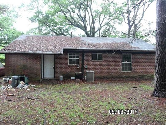 2nd image of 2223 Hillside Dr
