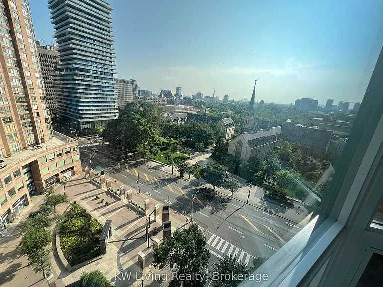 1055 Bay St #1209 — Photo 13