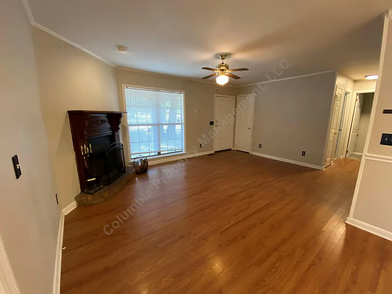 2751 Maple St — Photo 7
