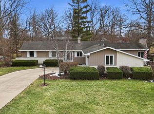 1530 S Sutton Circle Dr, Bluffton, IN 46714