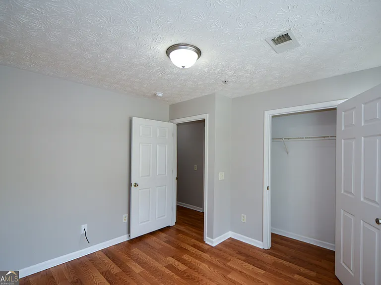 4101 Fairington Club Dr — Photo 19