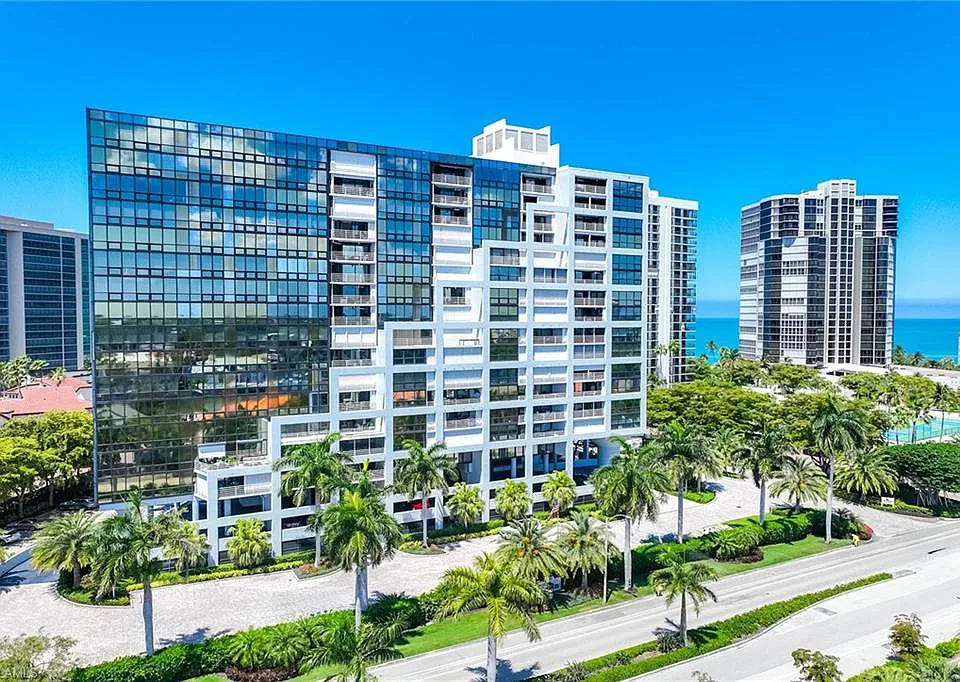 4751 Gulf Shore Blvd N #1408