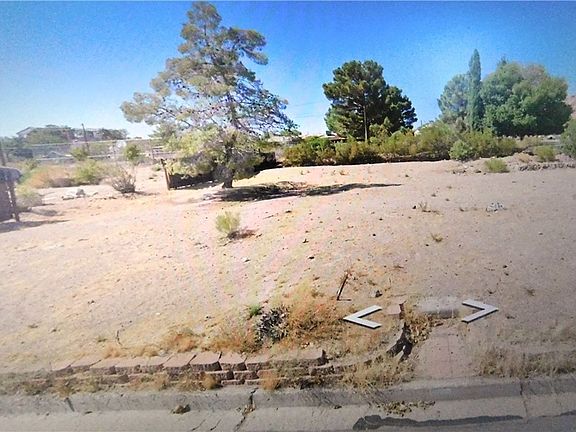 3rd image of 108 Forest Ln