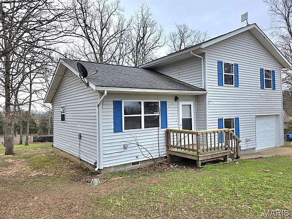 2nd image of 810 Cleveland Rd