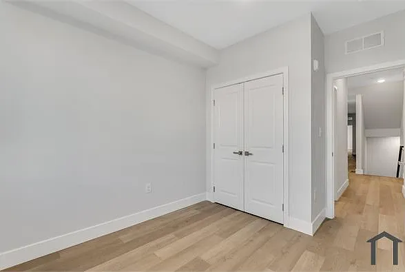 3259 N 13th St #1 — Photo 15