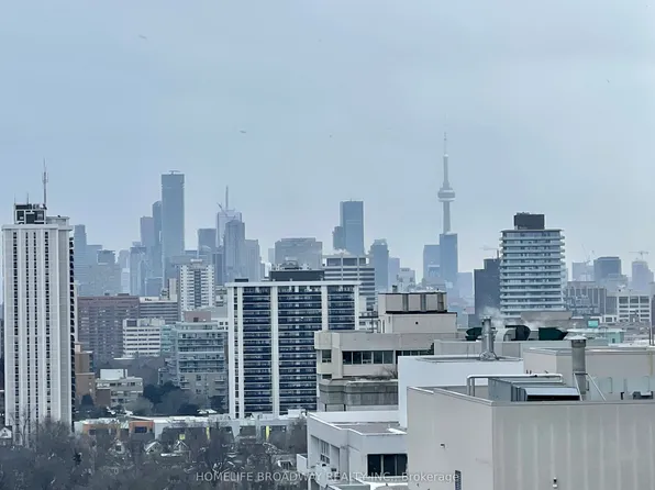39 Roehampton Ave, Toronto, ON