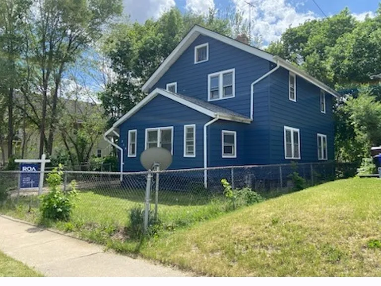 219 S Johnston Ave — Photo 2