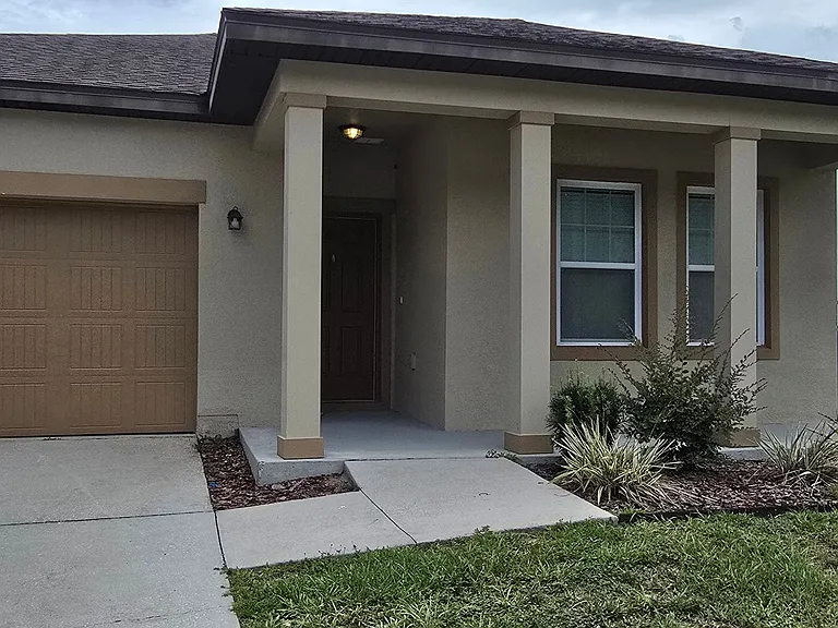15660 Merlin Ave — Photo 2