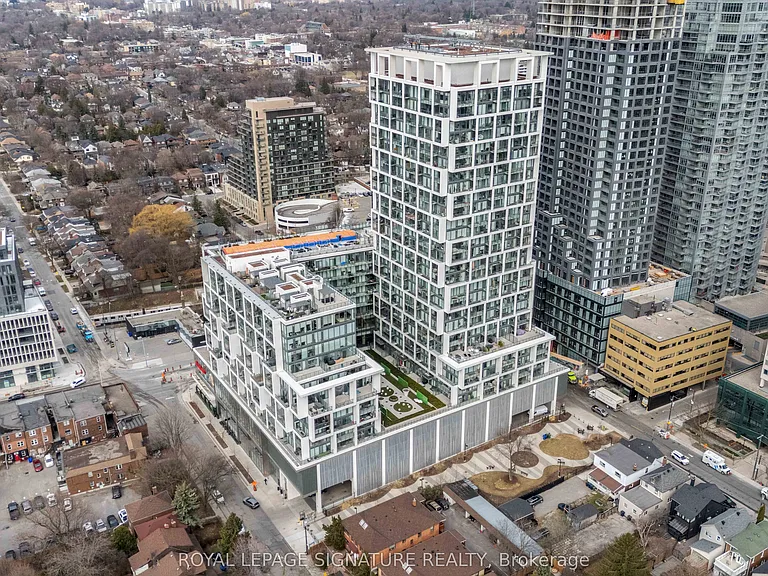 5 Soudan Ave #1629 — Photo 2