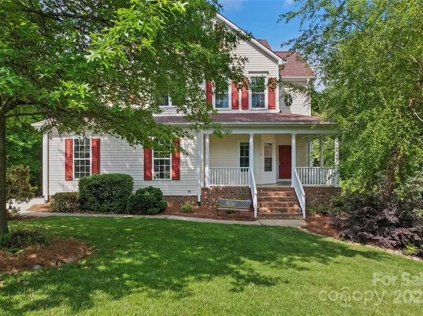 5022 Saybrook Dr, Harrisburg, NC 28075