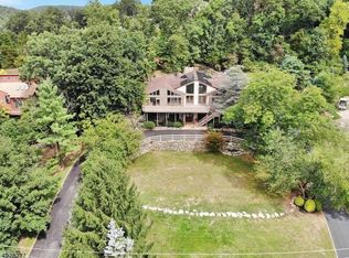 4 Old Ln, Montville, NJ 07045