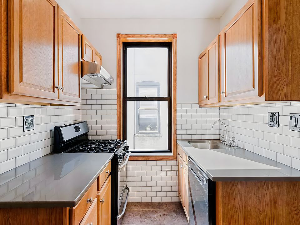 1st image of 805 8th Ave APT 4F