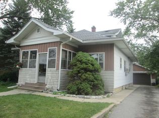 310 W 14th Pl, Chicago Heights, IL 60411