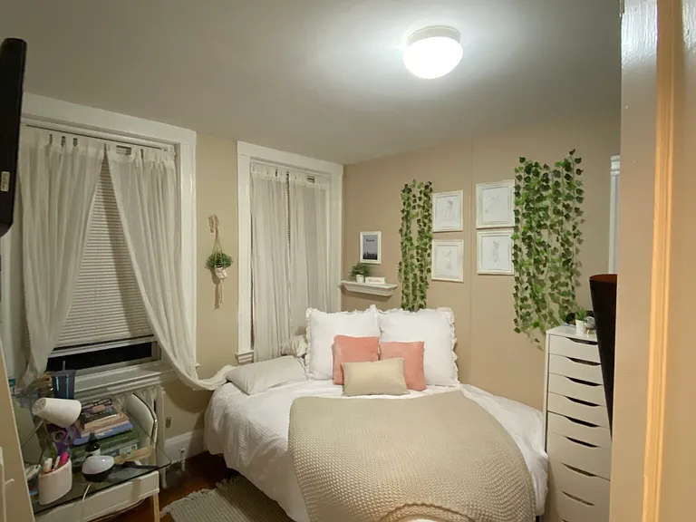 220 Hanover St #3 — Photo 45