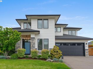 570 NW 11th Ave, Canby, OR 97013