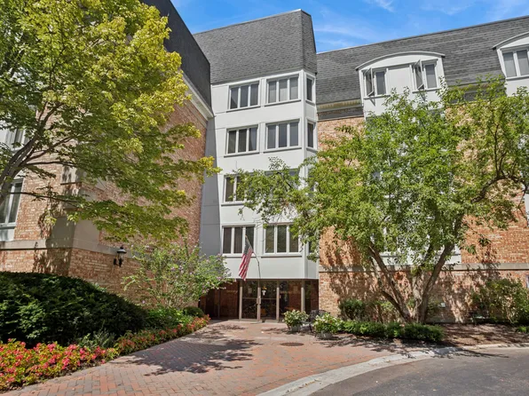 200 Lake Blvd APT 428, Buffalo Grove, IL 60089