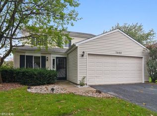 7008 Buckingham Cir, Woodridge, IL 60517