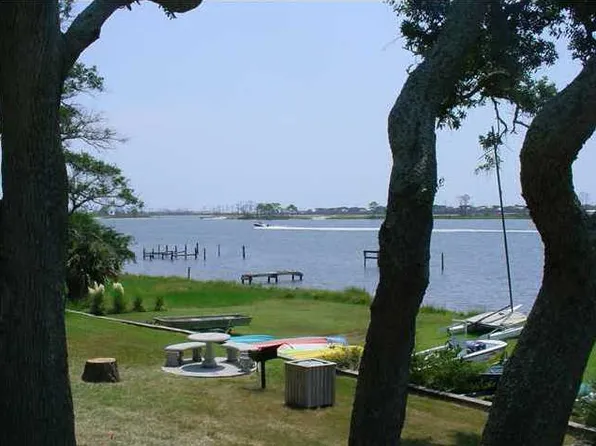 209 W Miracle Strip Pkwy, Mary Esther, FL