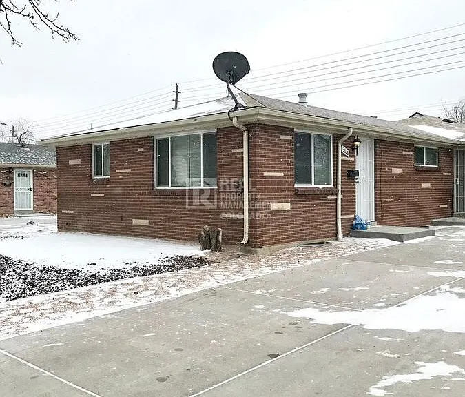 13626 E 13th Pl — Photo 39