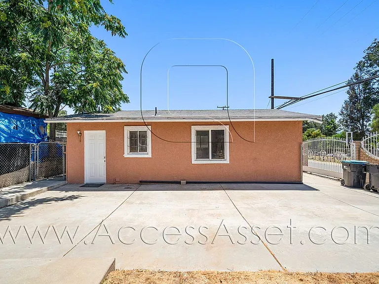 23865 Goetz Dr — Photo 21