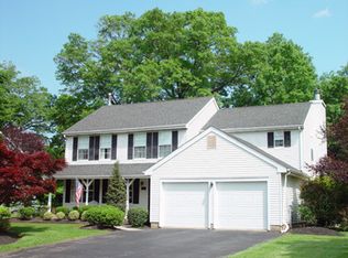 14 Sussex Ct, Somerset, NJ 08873