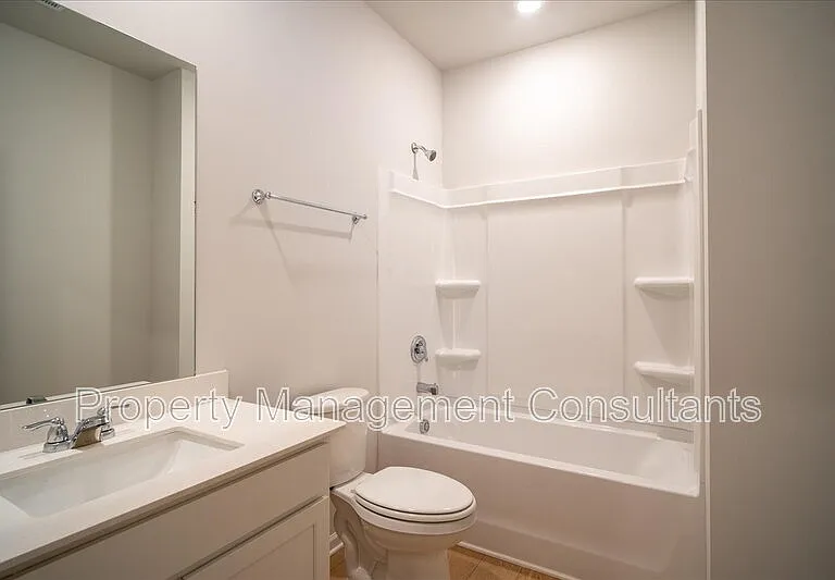 22772 Dashwood Ln — Photo 13