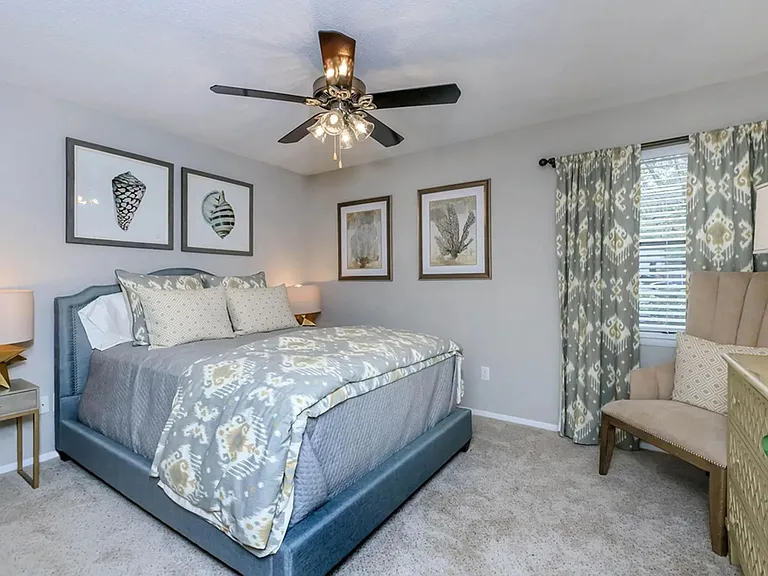 Azure Cove Apartment Homes — Photo 40